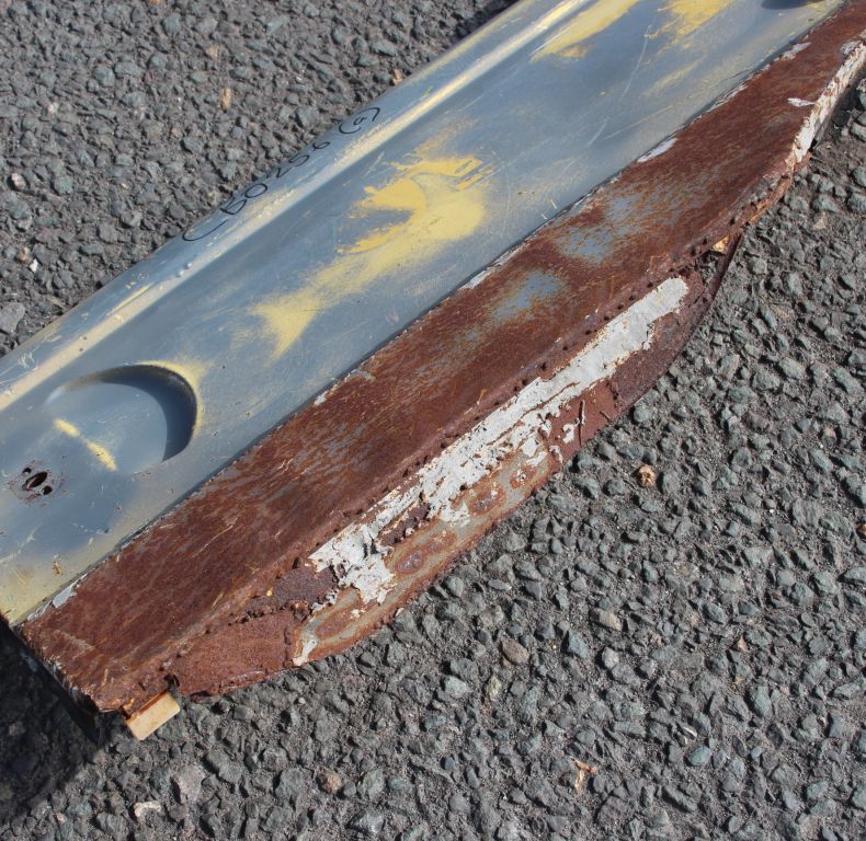 USED U900/1100 406/416 DOORS