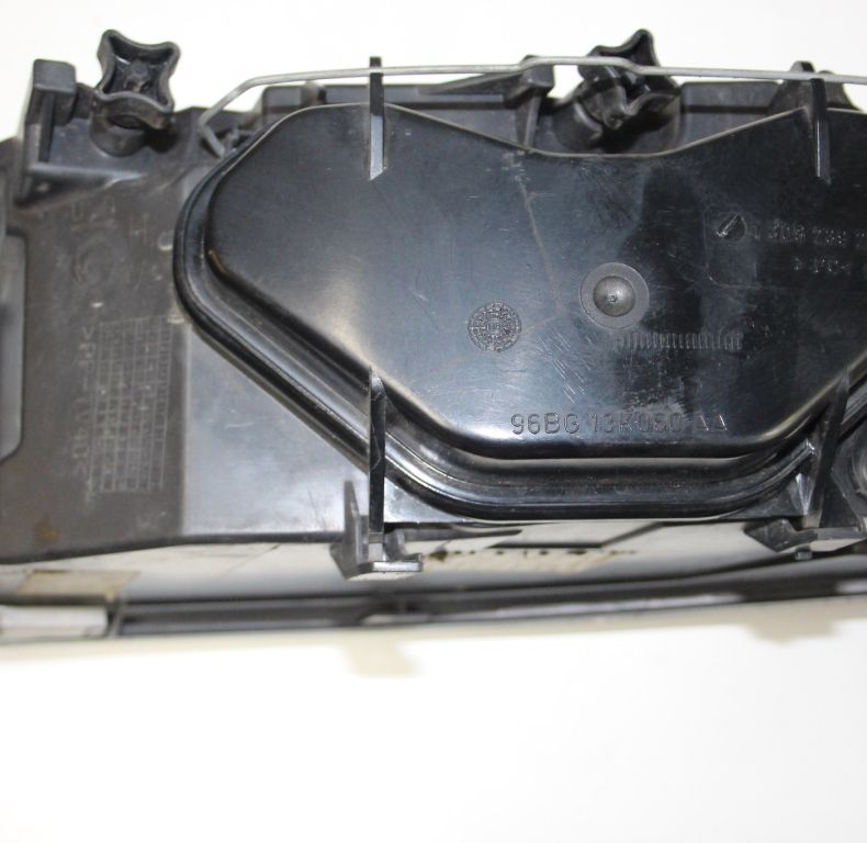 USED UGN HEADLIGHT UNITS