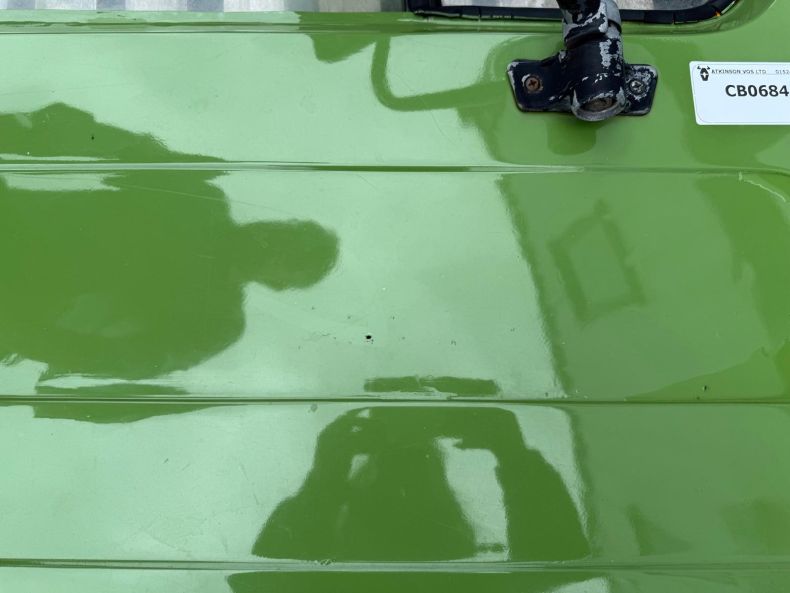 USED RIGHT HAND OFFSIDE DOOR 424-437 SBU