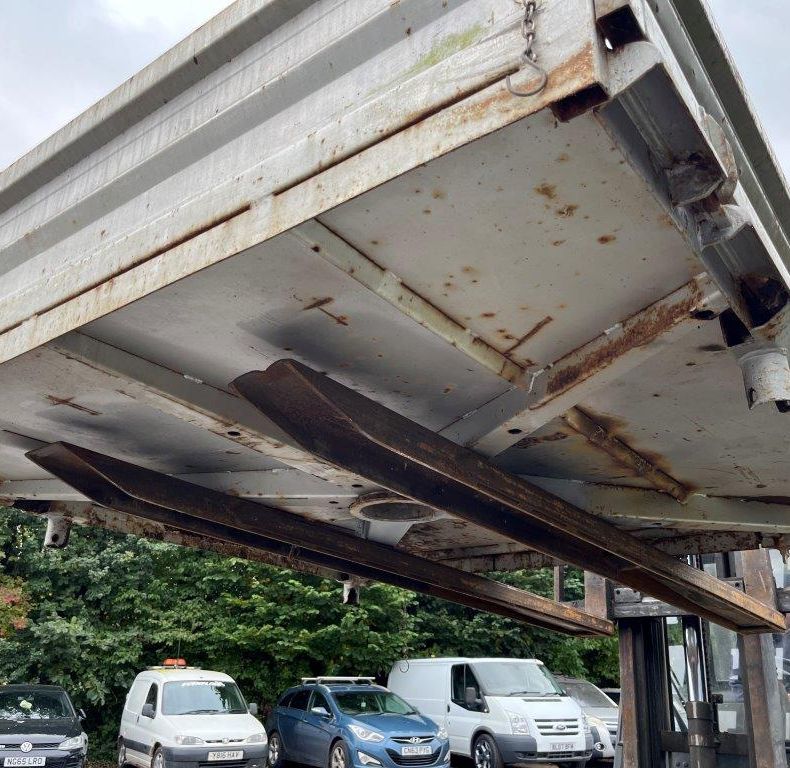 3 WAY TIPPING BODY 406-427