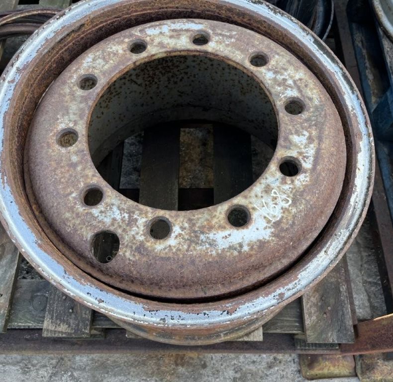 10 BOLT 10X20 RIM