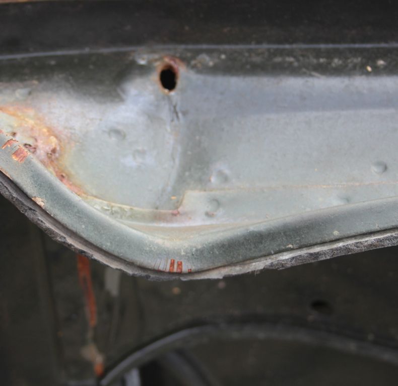 USED RIGHT HAND 406/416 SOFT TOP CAB DOOR
