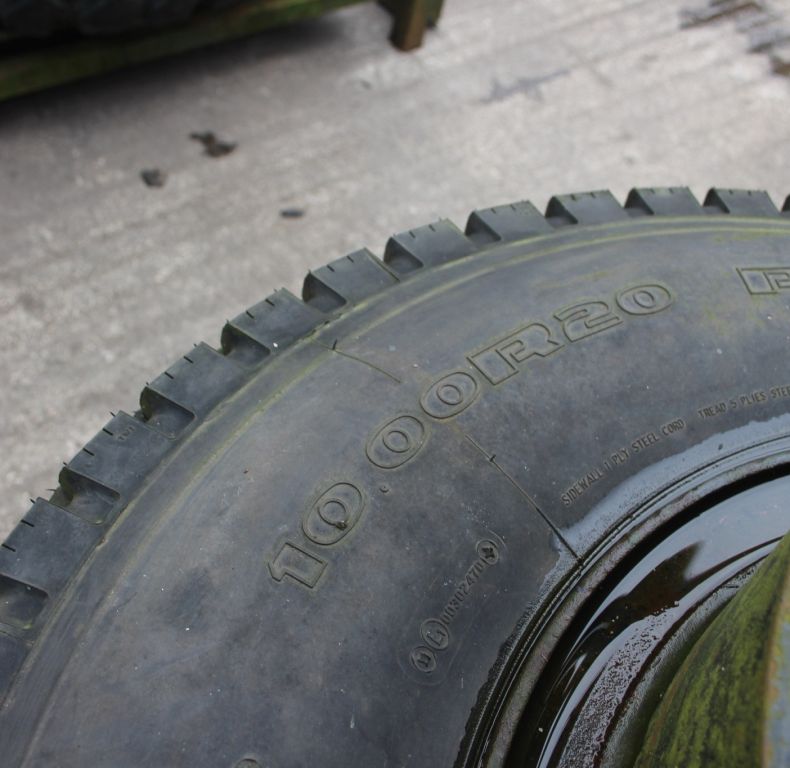 X2 USED 10.00R20 DOUBLECOIN TYRES & 20" RIMS