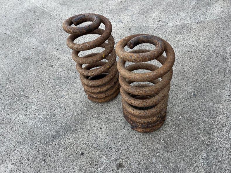 REAR HEAVY DUTY SPRINGS 424-427