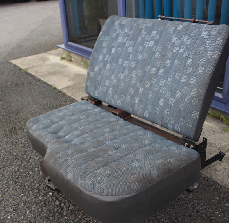 DOUBLE PASSENGER SEAT RHD