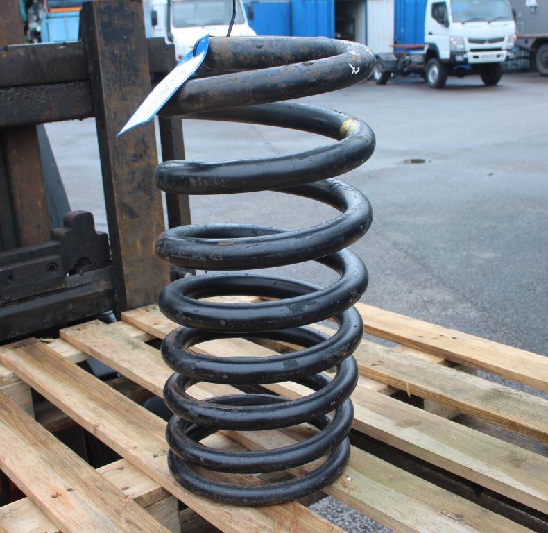 USED U1300L REAR SPRING