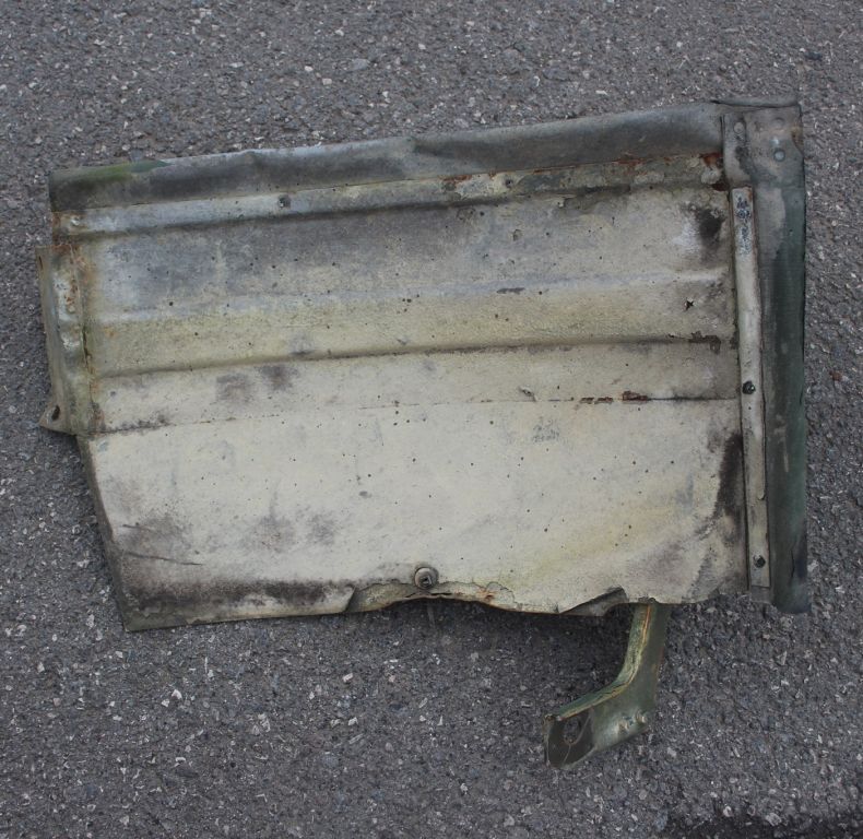 USED EX-MILITARY N/S INNER MUDGUARD