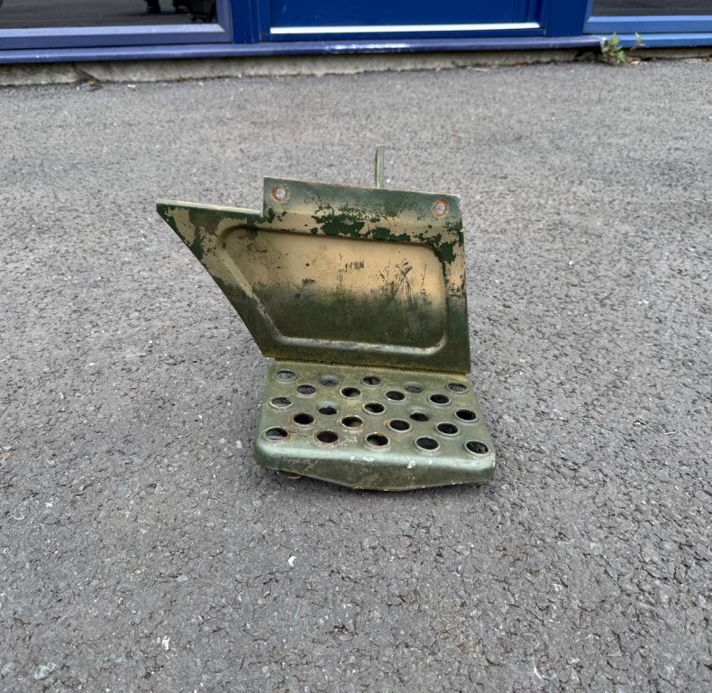 N/S TOP STEP SBU MODEL UNIMOGS