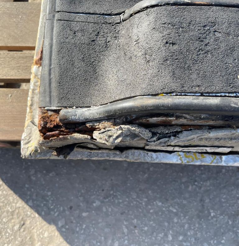 U900/1100 406/416 DOOR LEFT HAND USED