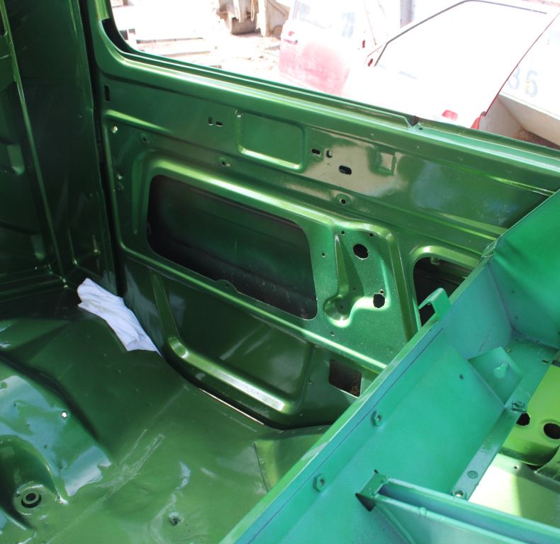 REFURBISHED HIGH TOP CAB