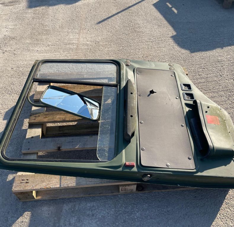 LEFT HAND DOOR SBU U1000-2450