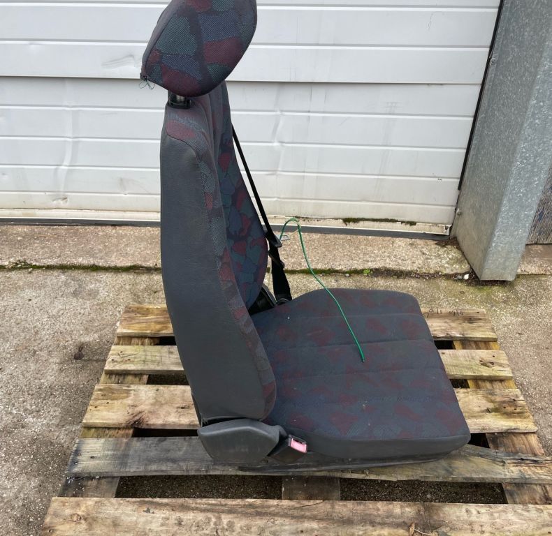 USED ISRI SUSPENSION SBU LH SEAT