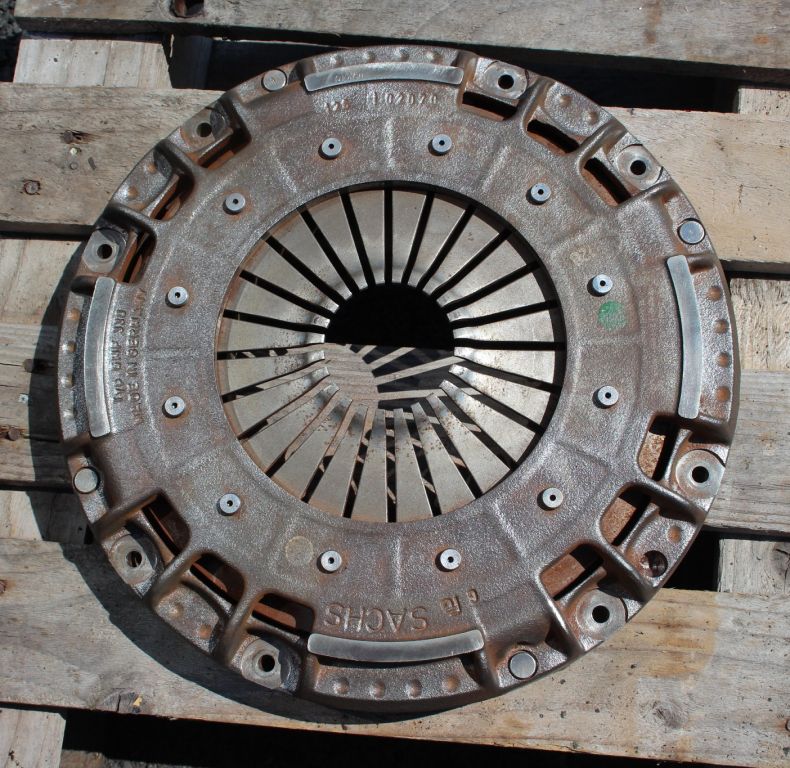 SINGLE CLUTCH 330MM U1300L USED LOW KMS