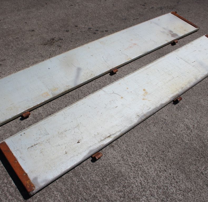 PAIR USED SIDES SWB U400