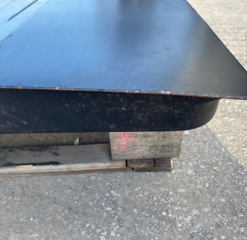 NEW/OLD STOCK DOOR ALL SQUARE CAB MODELS