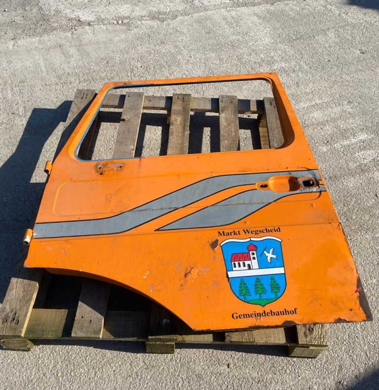 LEFT HAND DOOR SBU U1000-2450