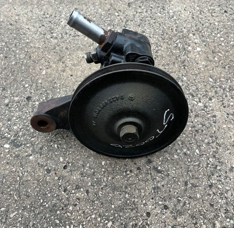 USED POWER STEERING PUMP UNIMOG SBU