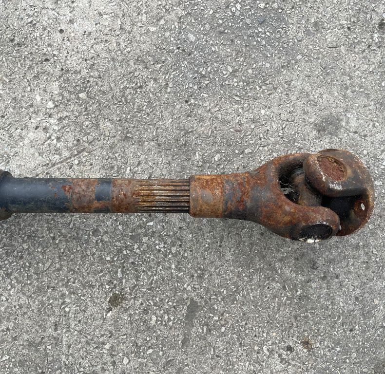 MB TRAC 1000 REAR PTO SHAFT