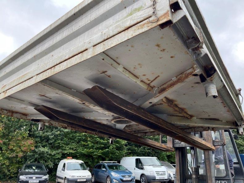 3 WAY TIPPING BODY 406-427