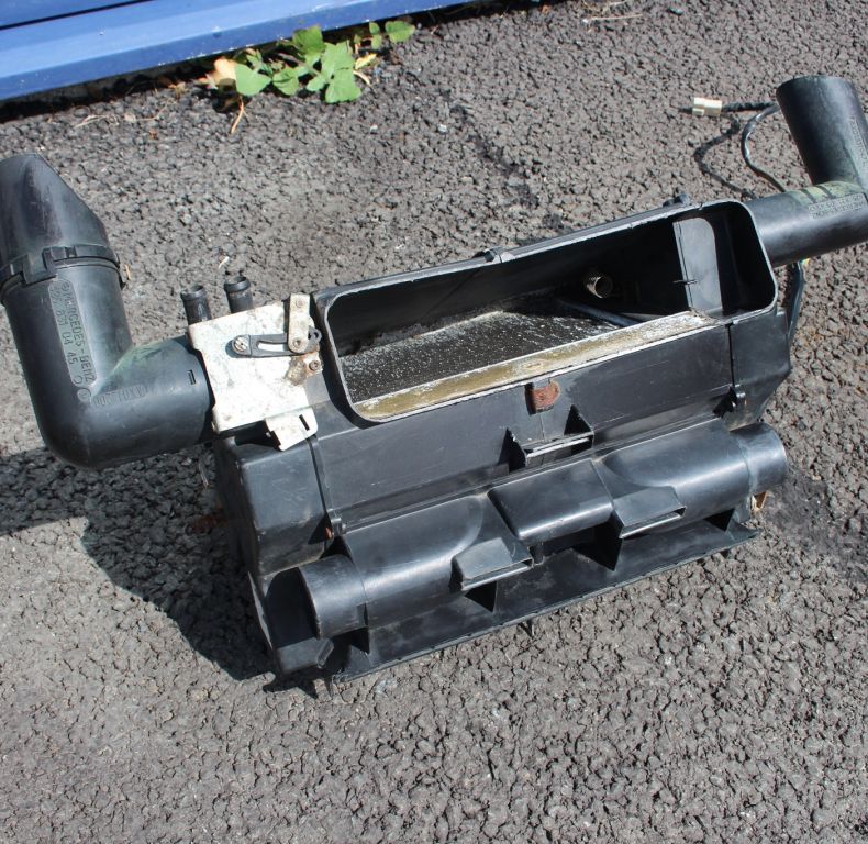 USED SQUARE CAB HEATER UNIT