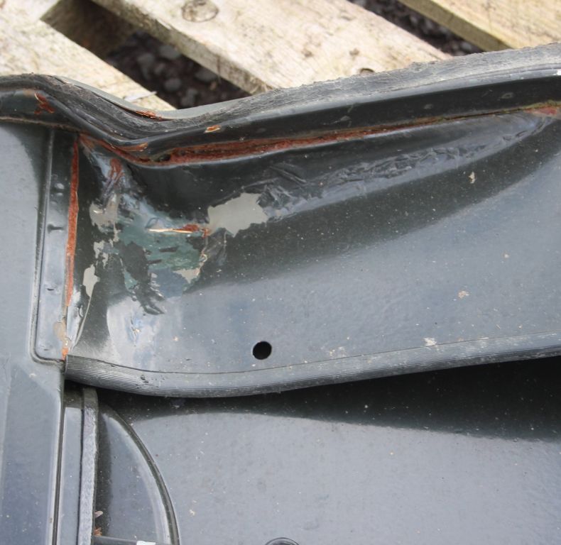 USED RIGHT HAND 406/416 SOFT TOP CAB DOOR