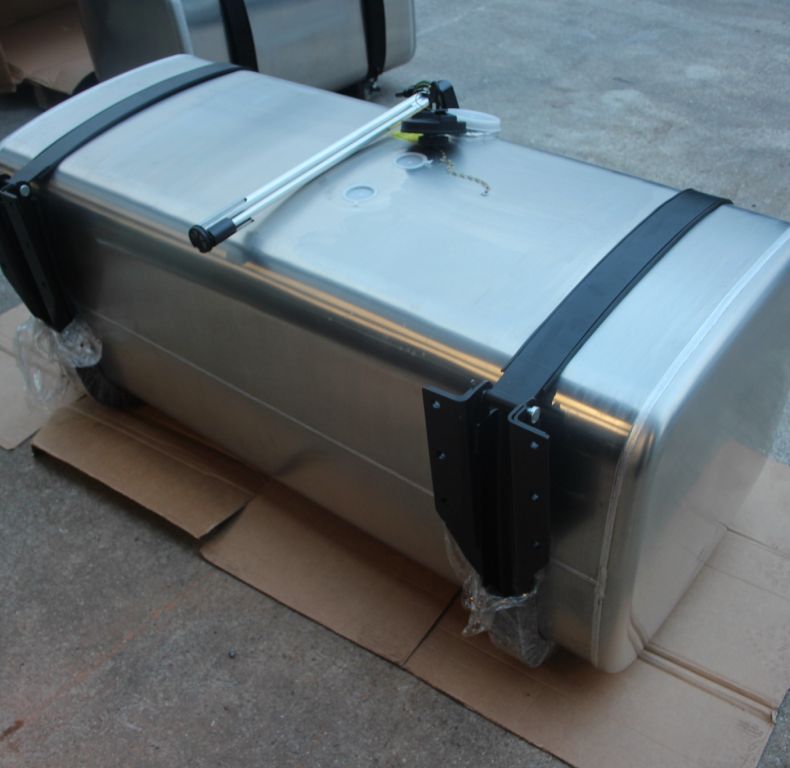 NEW 600L ALUMINIUM TRUCK DIESEL TANK