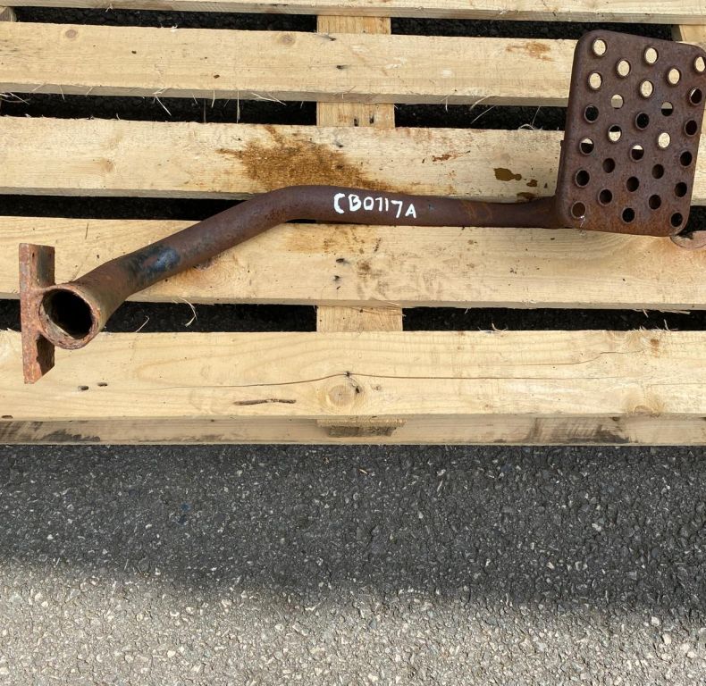 PAIR OF 406/416 NON STANDARD STEPS