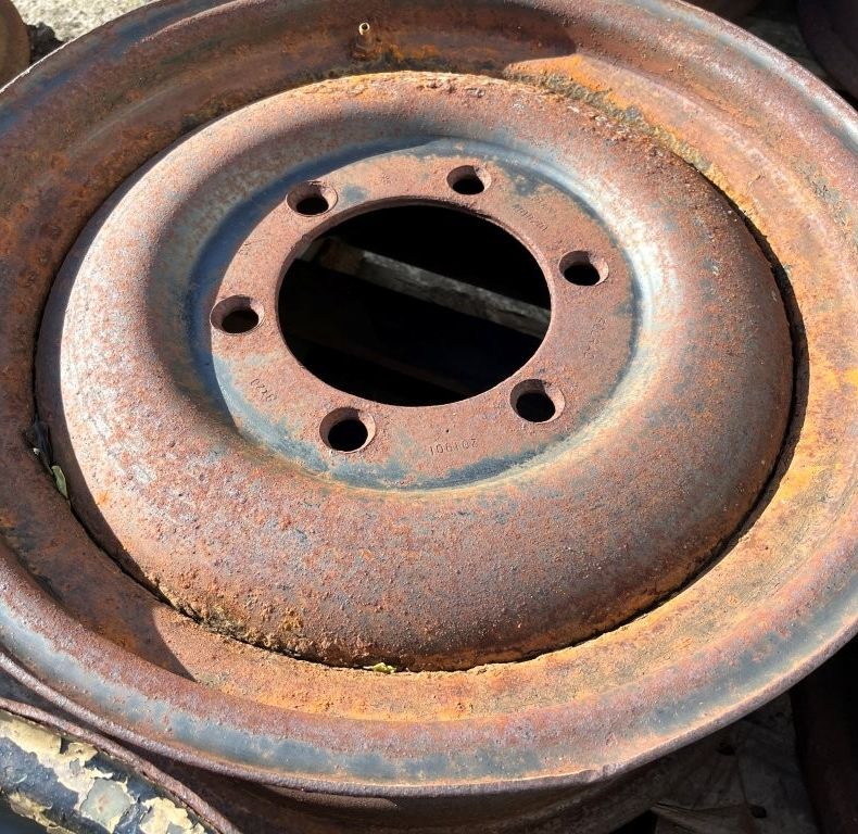 2X 9X20 RIMS