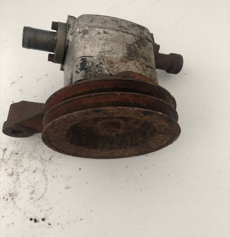 USED MB TRAC SINGLE HYDRAULIC PUMP 441-443