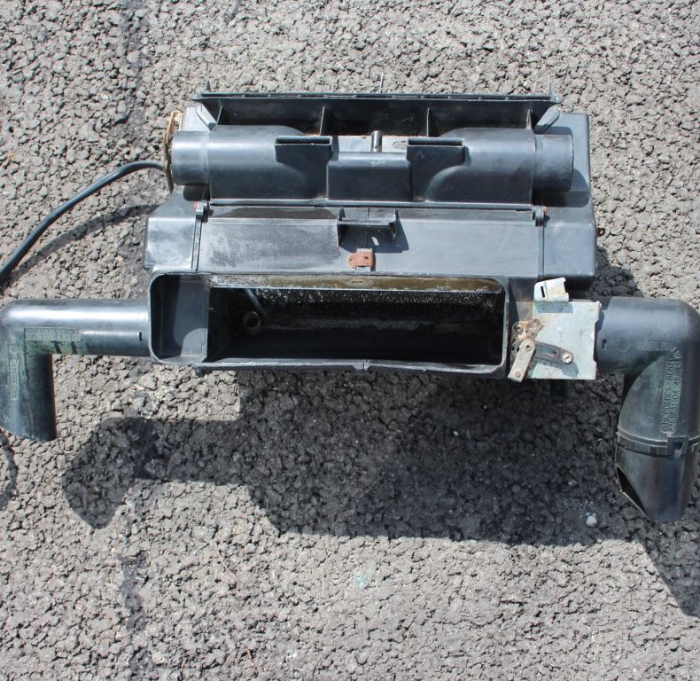 USED SQUARE CAB HEATER UNIT