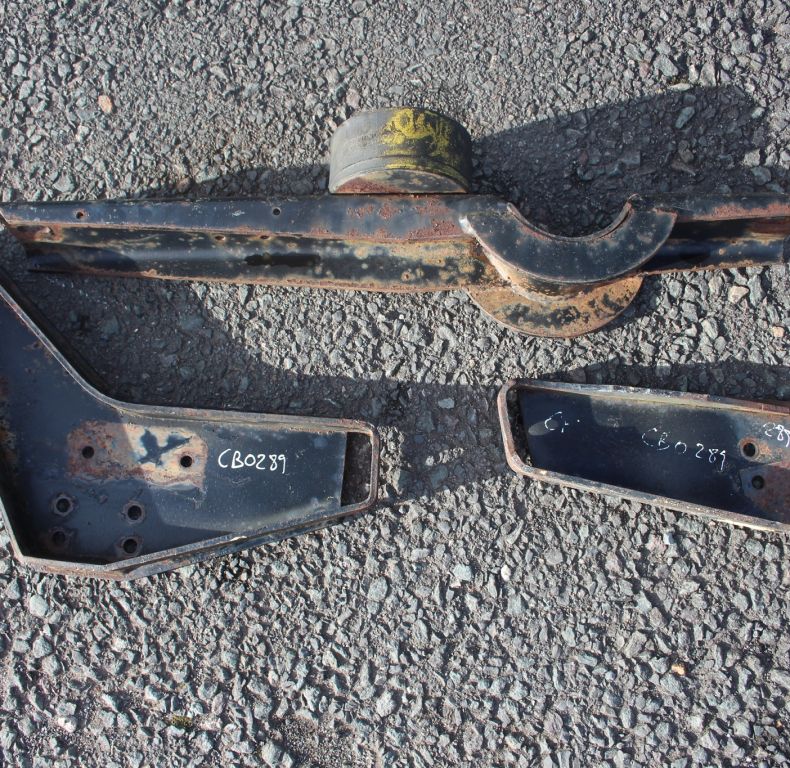 USED SBU DOKA REAR CAB MOUNTING & CHASSIS BRACKETS