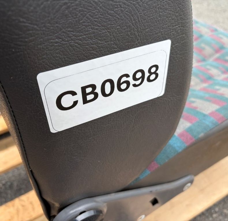 USED LEFT HAND CAB SEAT SBU