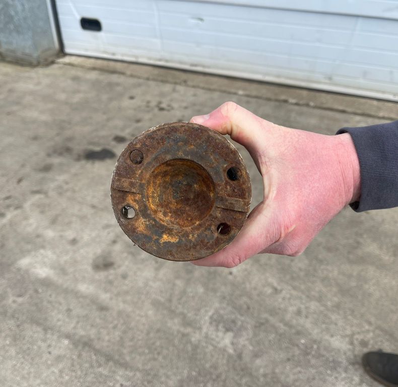 MB TRAC 1000 REAR PTO SHAFT