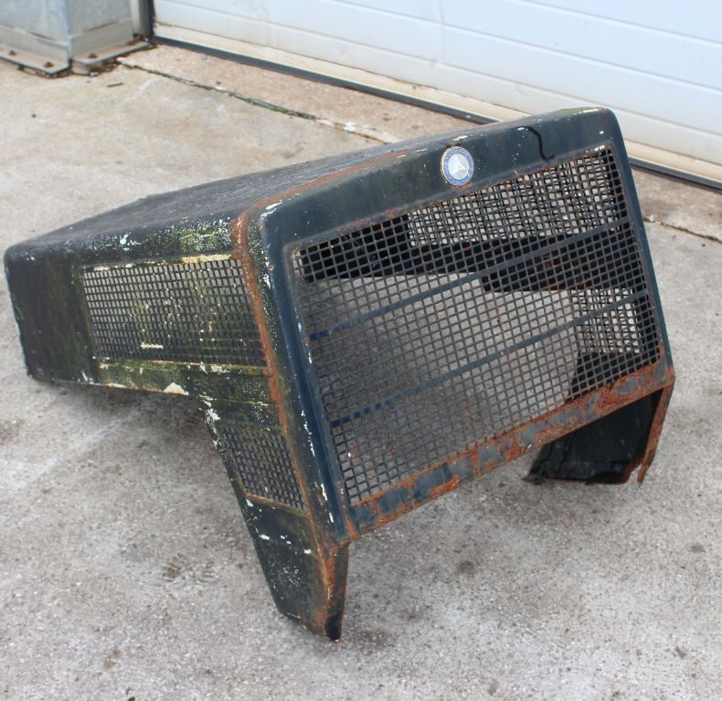 USED MB TRAC 440 800/900 BONNET & GRILLE