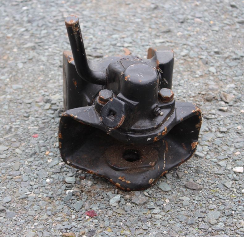 PIN-ON ROCKINGER TOW HITCH