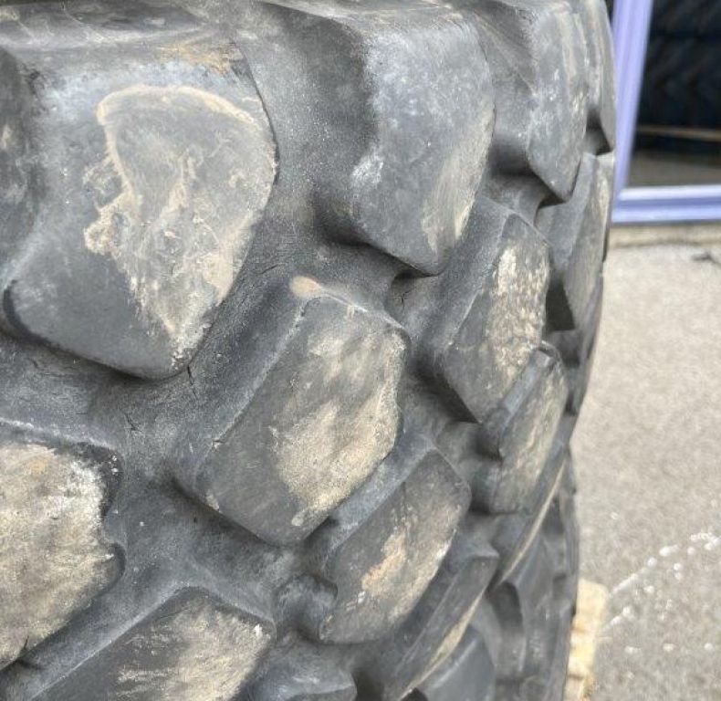 MICHELIN 395/85R20 XZL USED X4