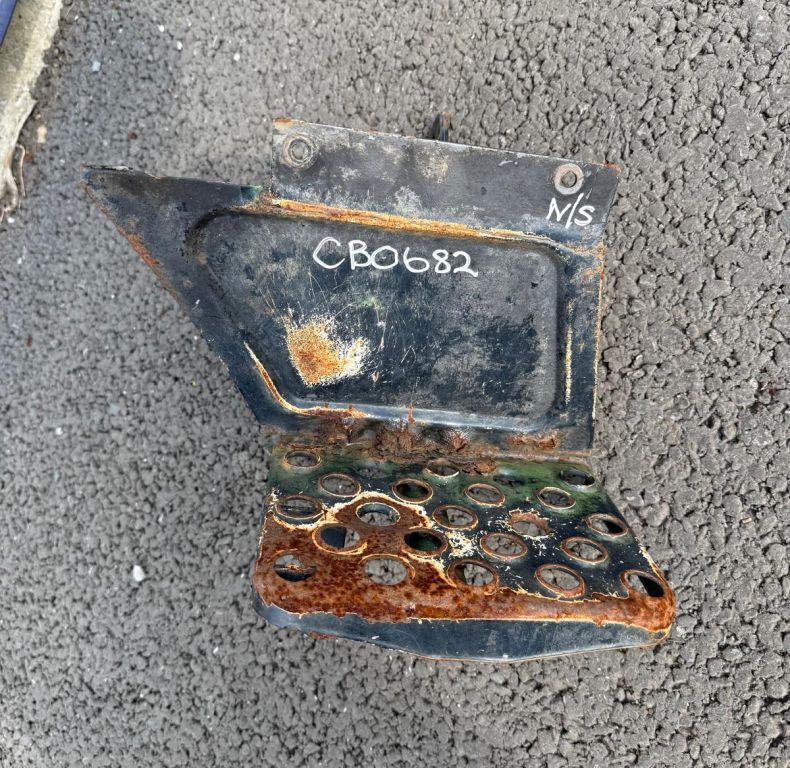 N/S TOP STEP SBU MODEL UNIMOGS