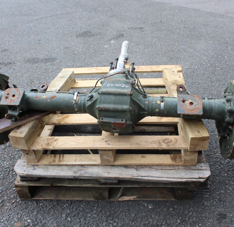 USED LOW KMS 406/416 DRUM BRAKE REAR AXLE