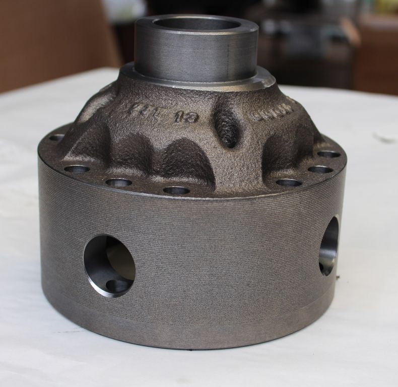 NEW GENUINE MERCEDES DIFFERENTIAL CASING