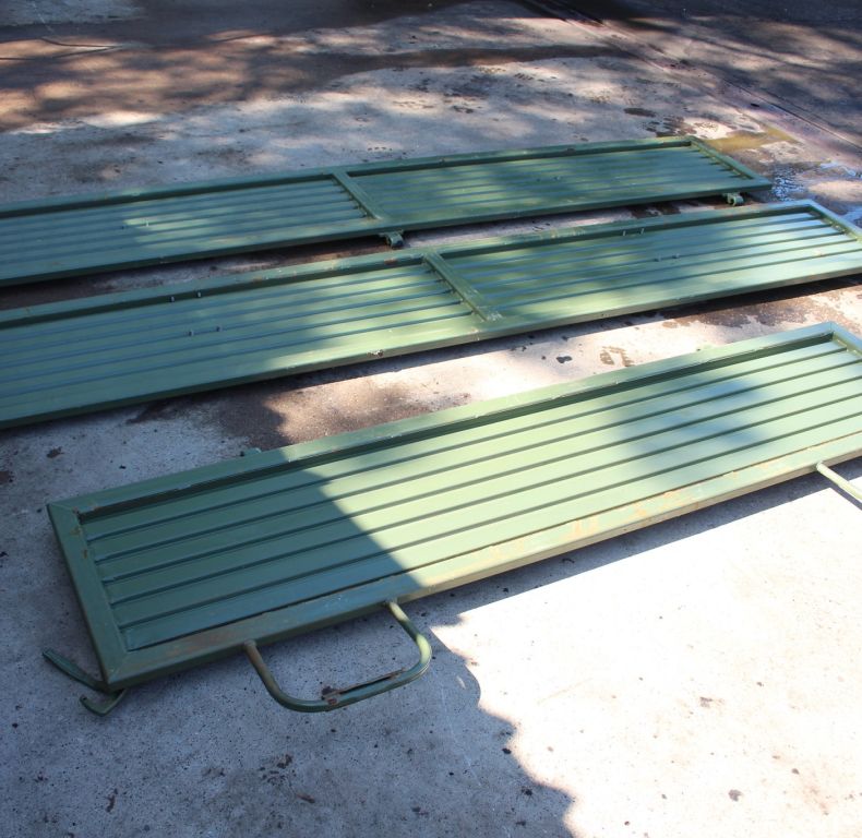 USED SET OF SIDES & TAILGATE FOR U1300L/U1350