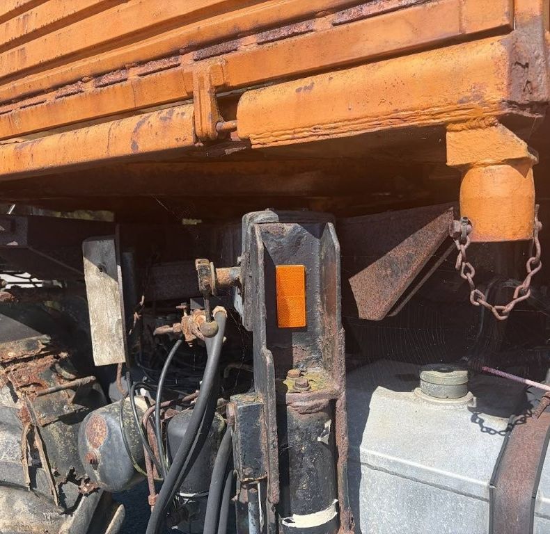 CRANE SUBFRAME & BODY