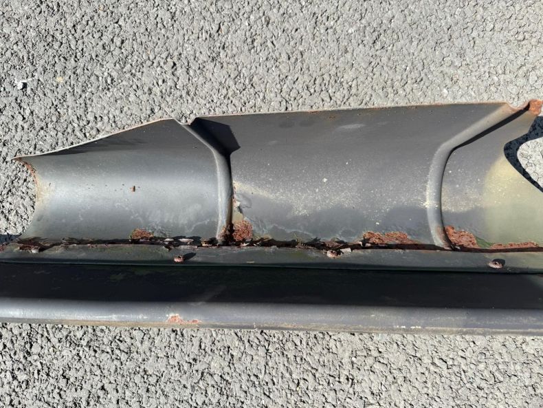 U1300L MILITARY CAB WIND DEFLECTOR "SPOILER"