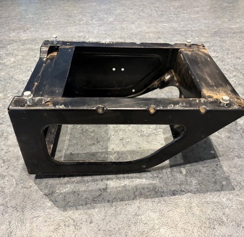 LEFT HAND SEAT BASE