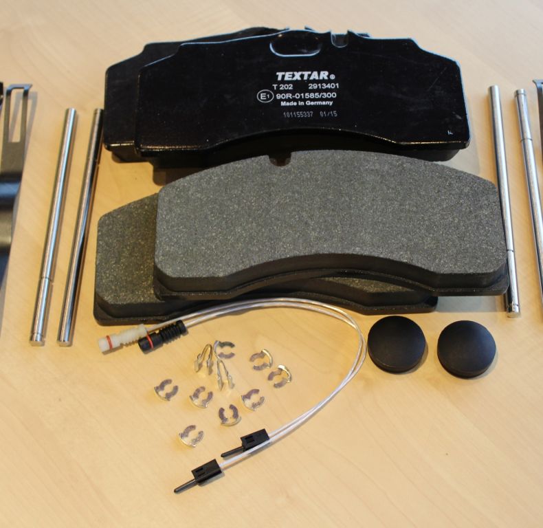 NEW BRAKE PADS 405 (U400/U500)