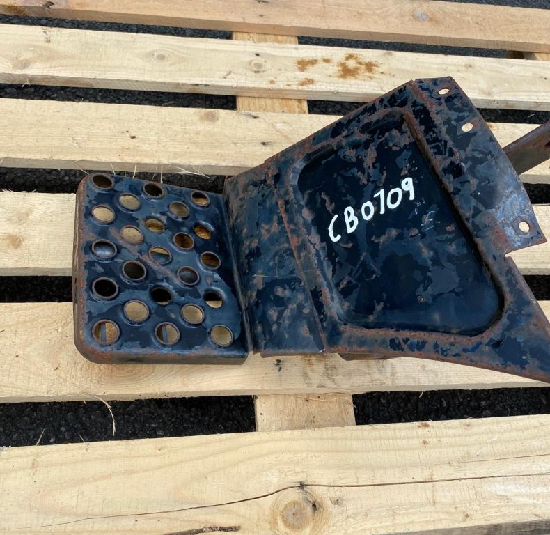 SBU O/S RAISED CAB U210-2450