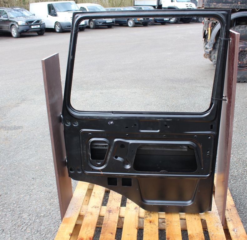 New doors to suit all square cab unimog models