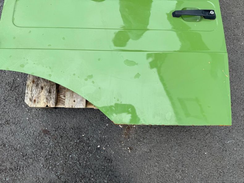 USED LEFT HAND NEARSIDE DOOR 424-437 SBU