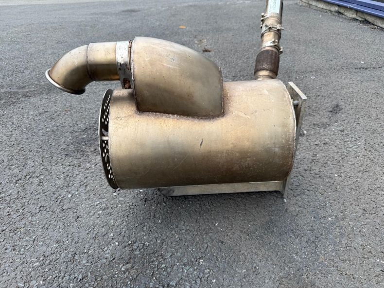 STAINLESS STEEL EXHAUST SYSTEM U1300,U1550 435-437
