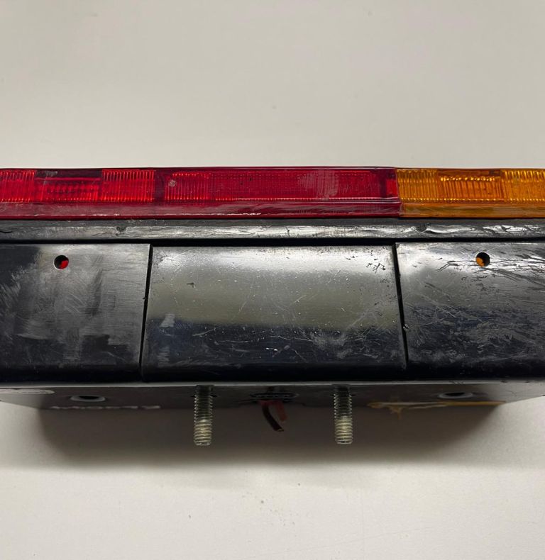 USED REAR LIGHT UNIT