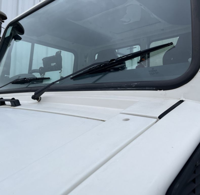 U4000 WITH 15M ACCESS PLATFORM